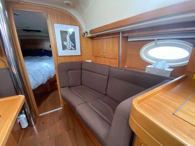 Starboard Setee
