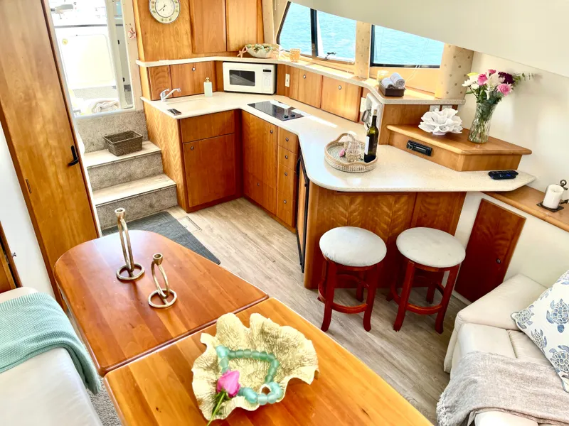 2000 Silverton 330 Sport Bridge