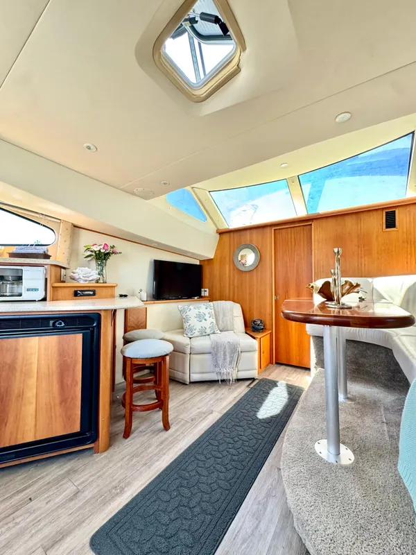 2000 Silverton 330 Sport Bridge