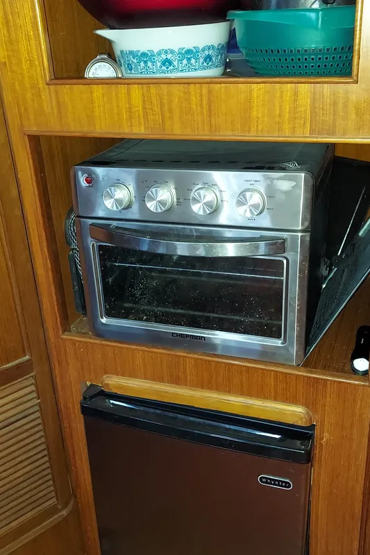 1984 Spindrift 39 ft. Aft Cabin Twin Diesel