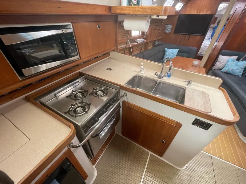 1998 Catalina 380