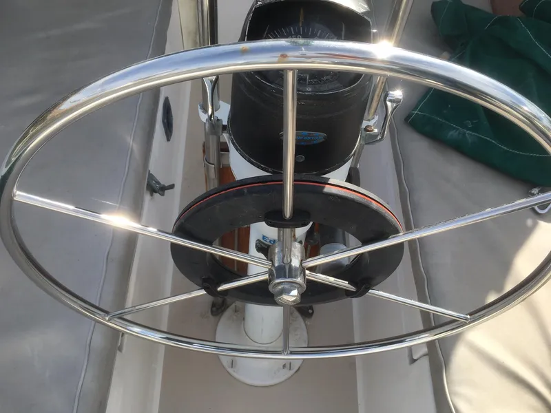 1985 Catalina 30