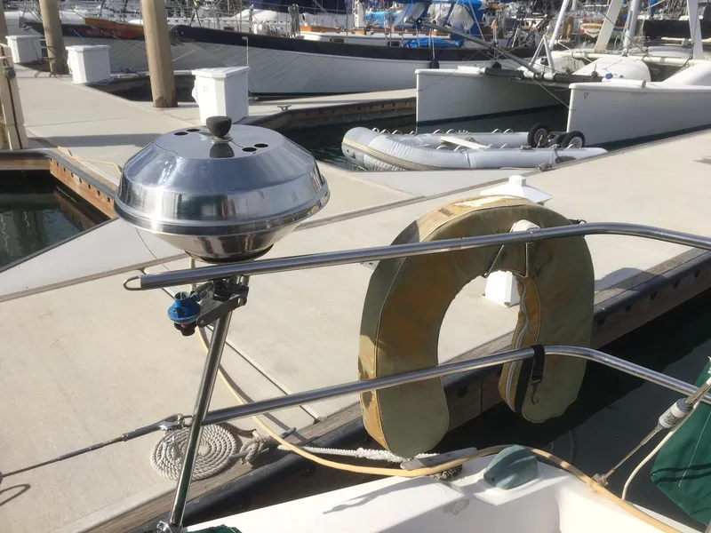 1985 Catalina 30