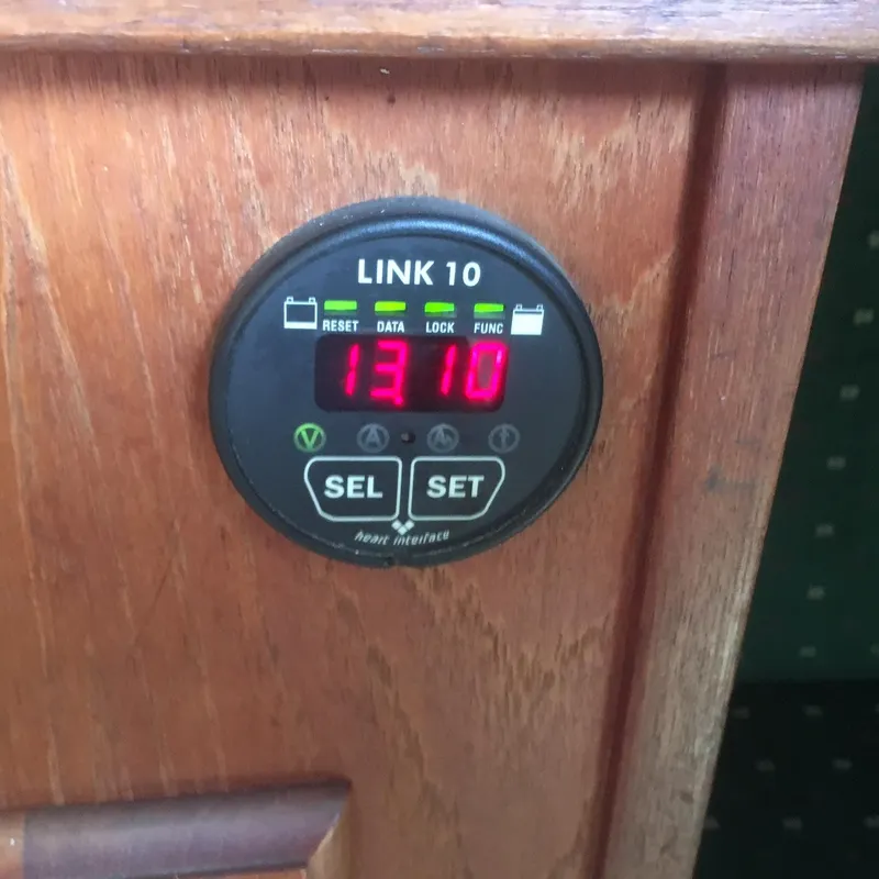 1985 Catalina 30
