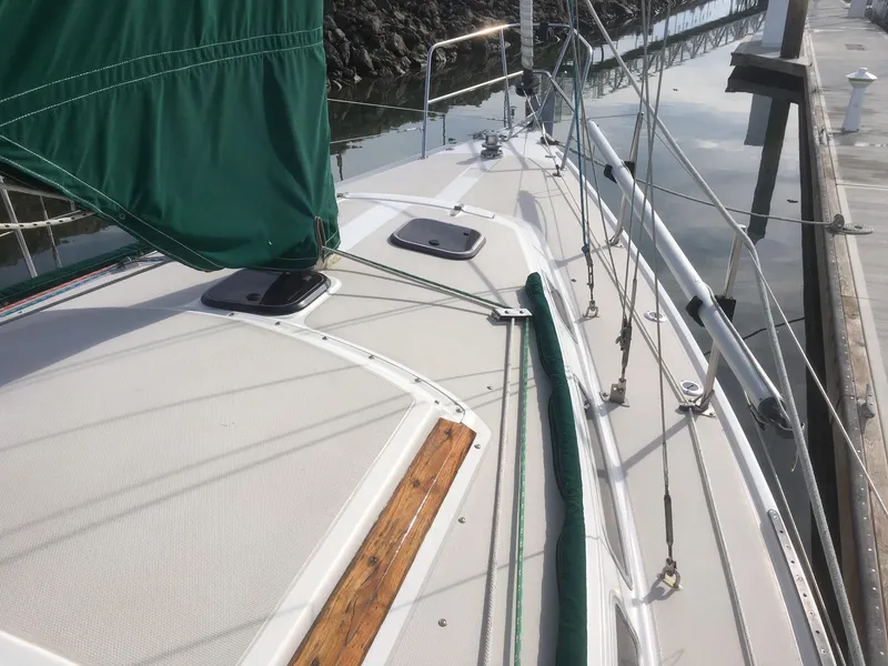 1985 Catalina 30