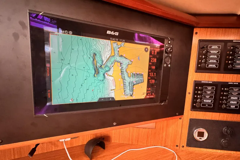 Navigation system on 2007 Jeanneau Sun Odyssey 49 Performance yacht.