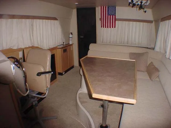 2001 Bayliner 3388 Command Bridge Motoryacht