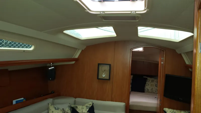 2006 Hunter 33