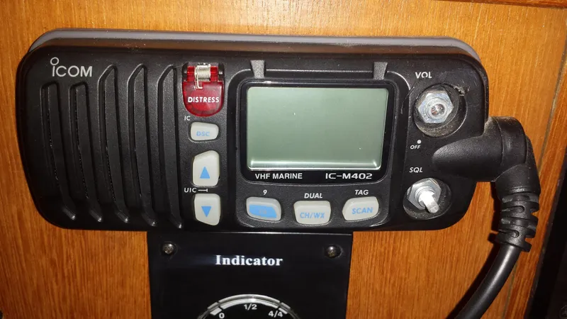 2006 Hunter 33