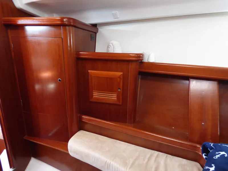 2006 Beneteau 473
