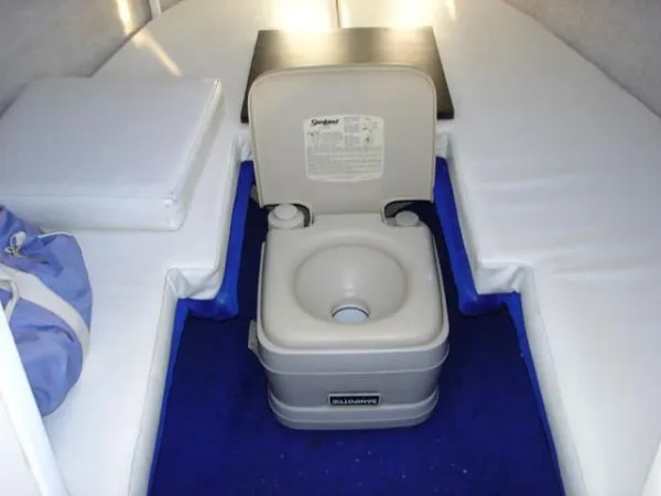 1995 Wellcraft 302 Scarab