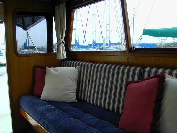 Port Settee