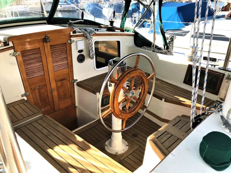 1975 Islander Freeport 41