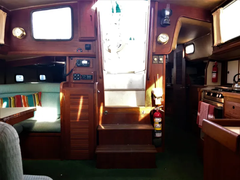 1975 Islander Freeport 41