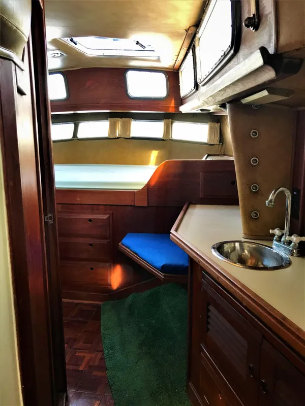 1975 Islander Freeport 41