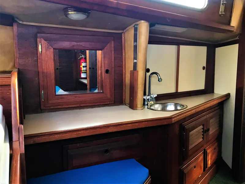 1975 Islander Freeport 41