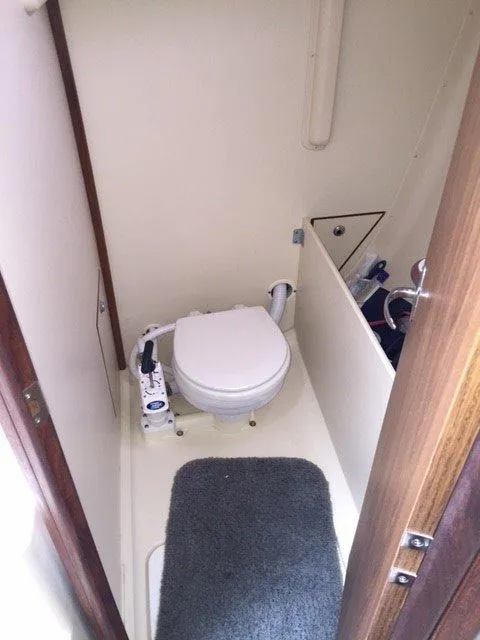2006 Hunter 27