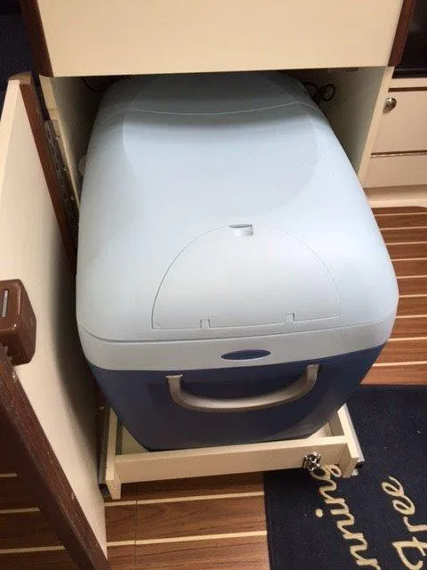 2006 Hunter 27