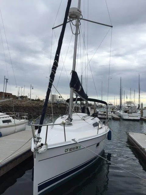 2006 Hunter 27