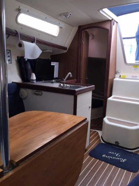 2006 Hunter 27