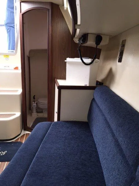 2006 Hunter 27