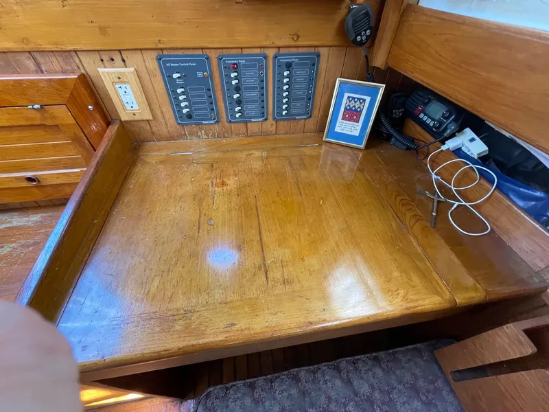1982 Formosa 30 Ketch