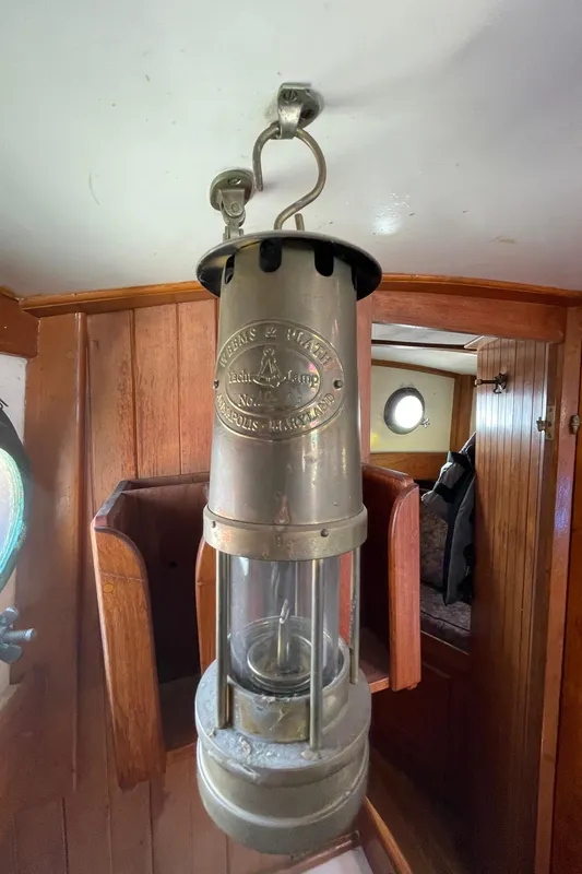 1982 Formosa 30 Ketch