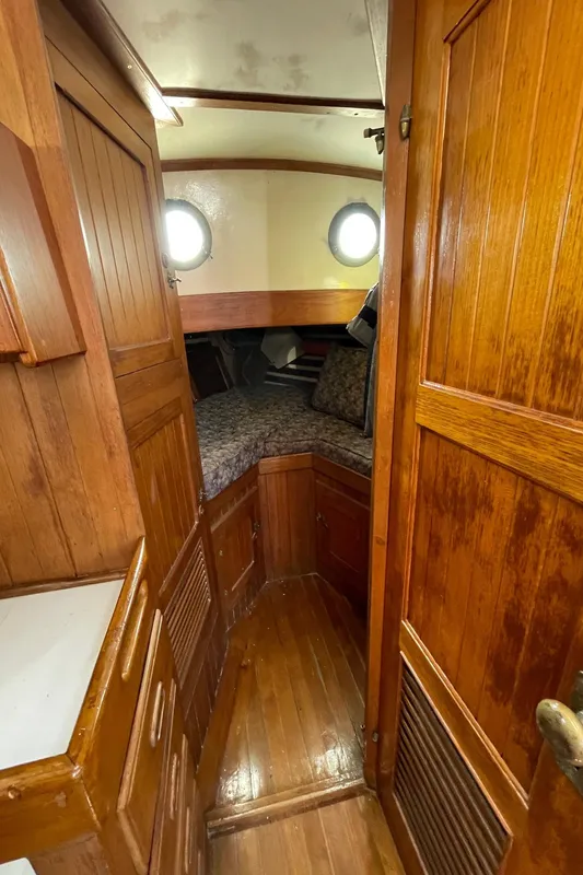 1982 Formosa 30 Ketch