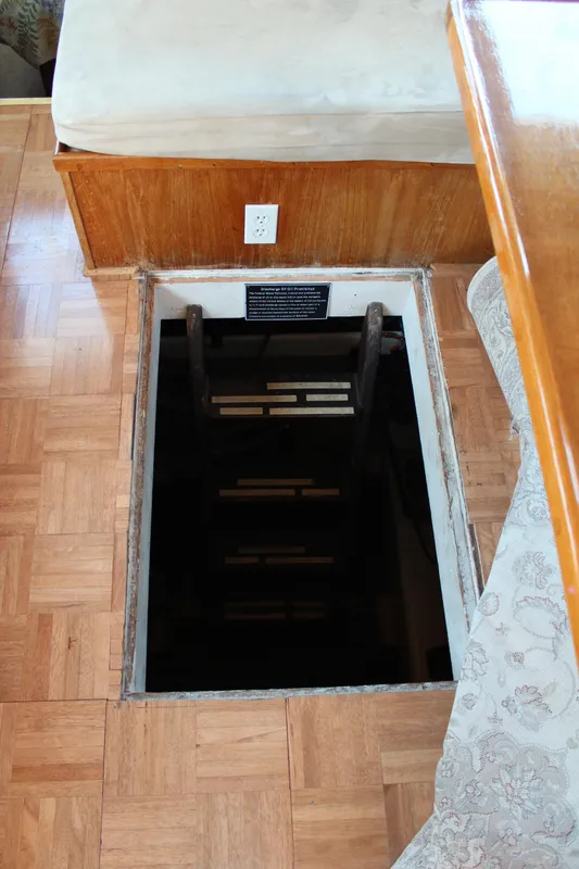 Engine room hatch