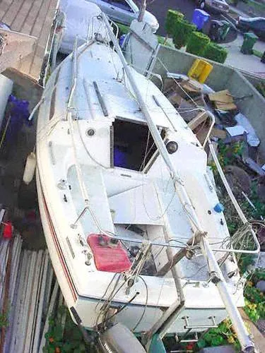 1984 MacGregor - Retracting Keel & trailer