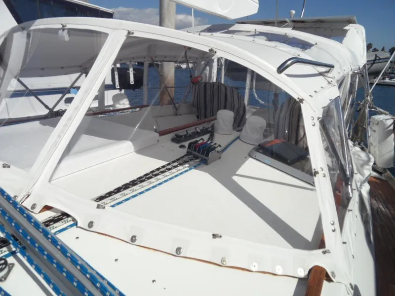 1988 Beneteau Oceanis 3 stateroom