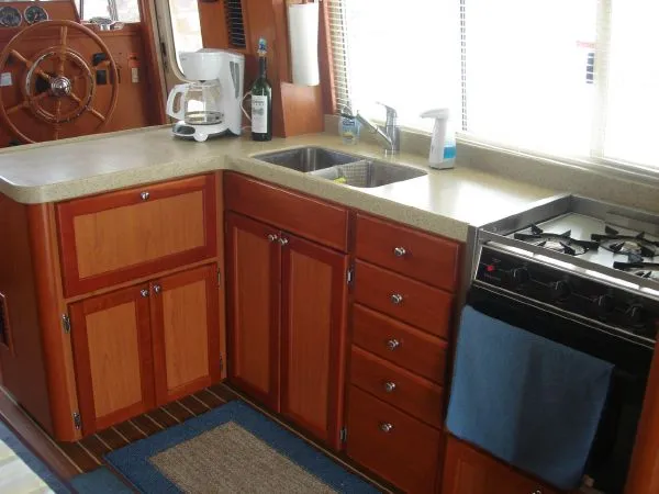 2008 Mainship 40 Trawler