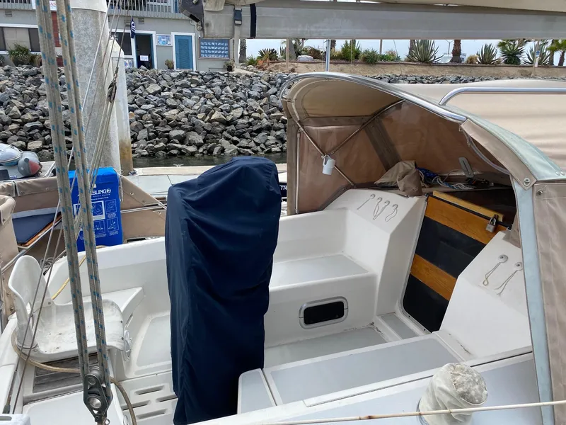 1992 Hunter 35.5