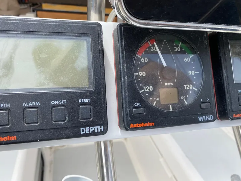 1992 Hunter 35.5