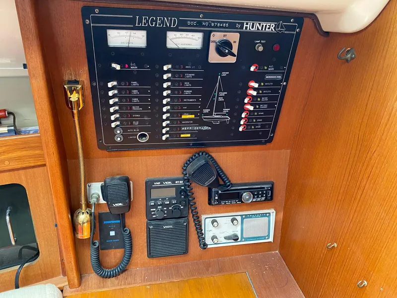 1992 Hunter 35.5