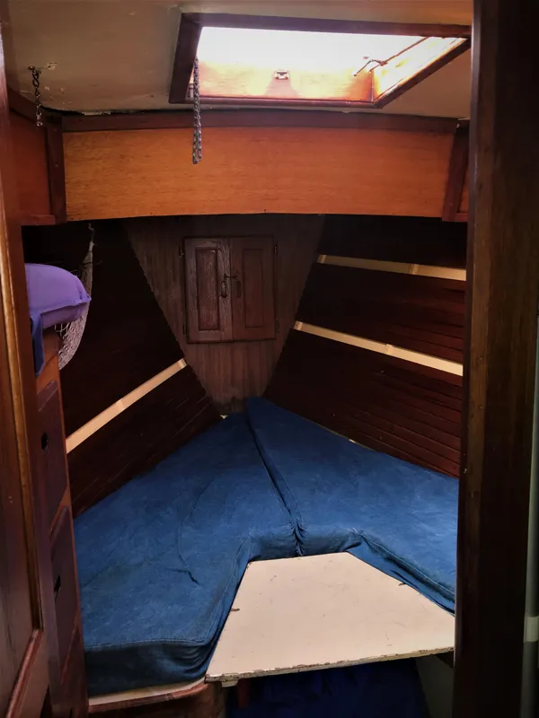1976 Westsail 28