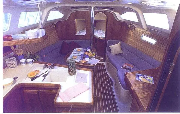 1996 Hunter 336 Sloop