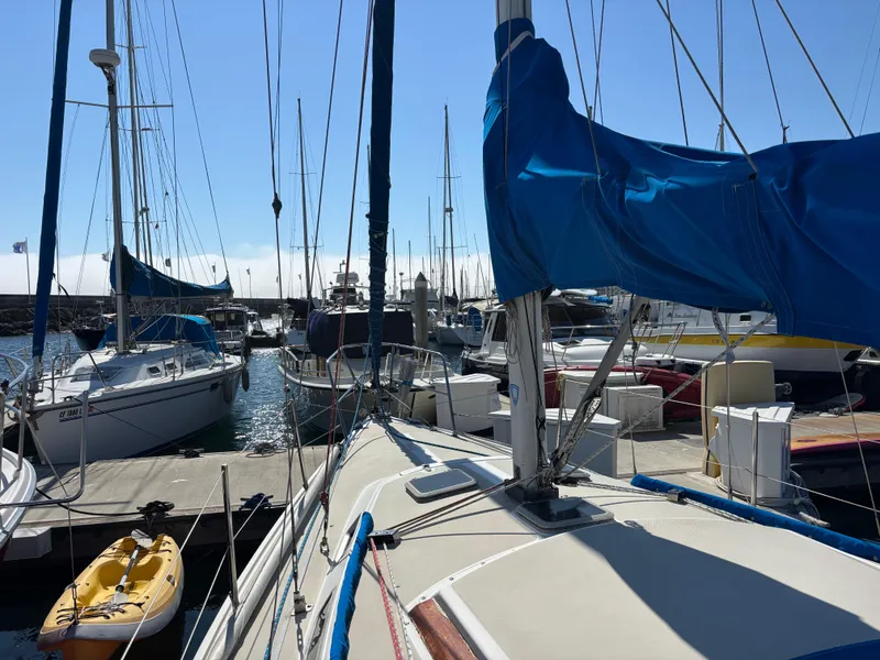 1985 Catalina 30