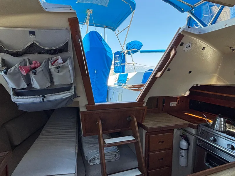 1985 Catalina 30
