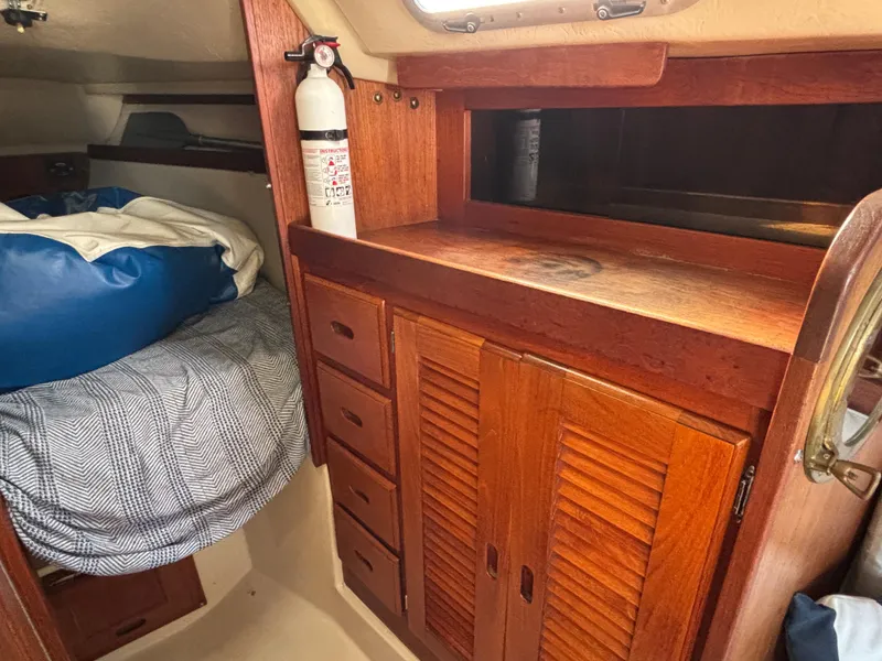 1985 Catalina 30