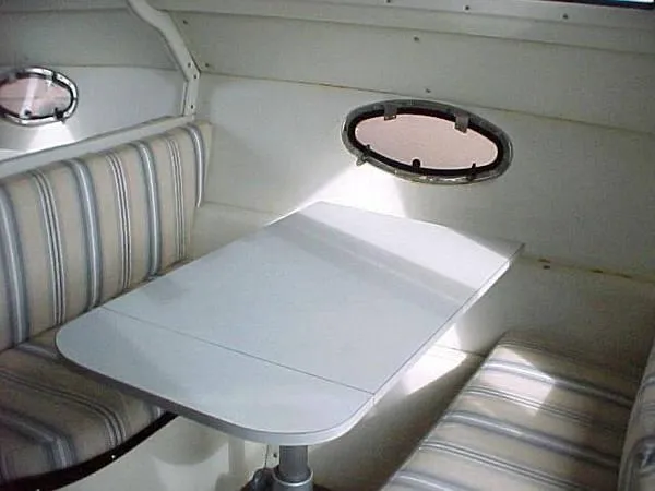 1990 Navigator 336 sedan bridge cruiser