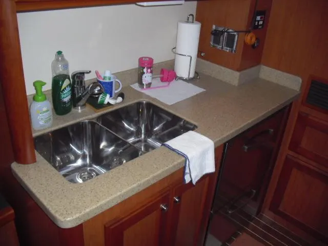 2007 Mainship Pilot 43