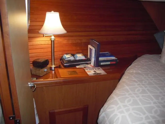 2007 Mainship Pilot 43