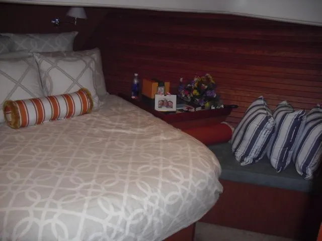2007 Mainship Pilot 43