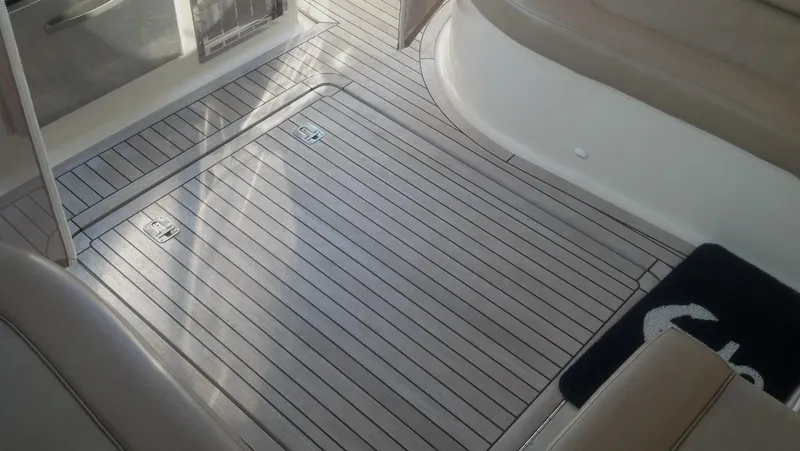 2007 Mainship Pilot 43