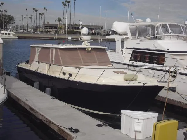 2007 Mainship Pilot 43