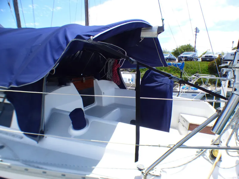 1989 Hunter Sloop