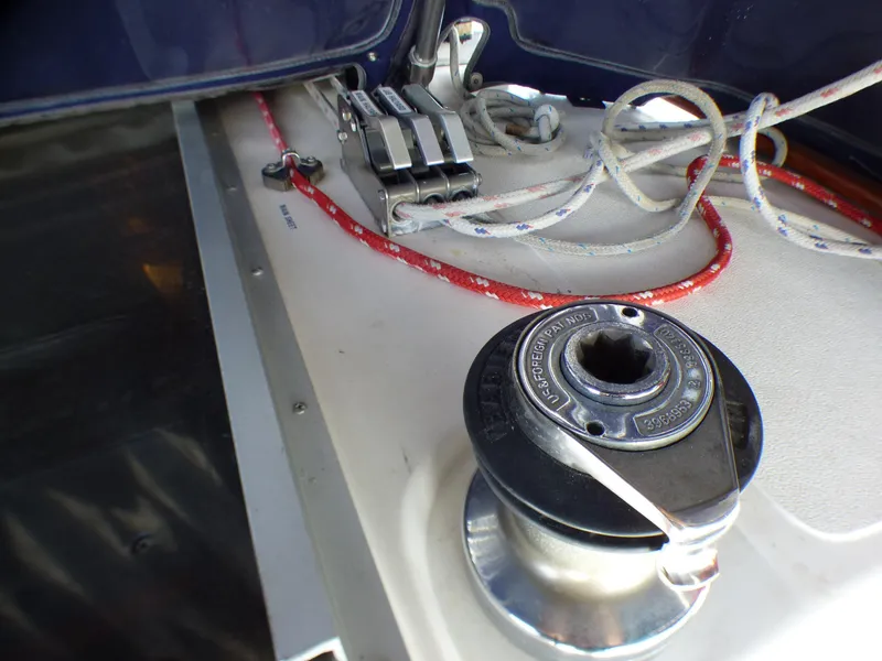 Cabin top winches