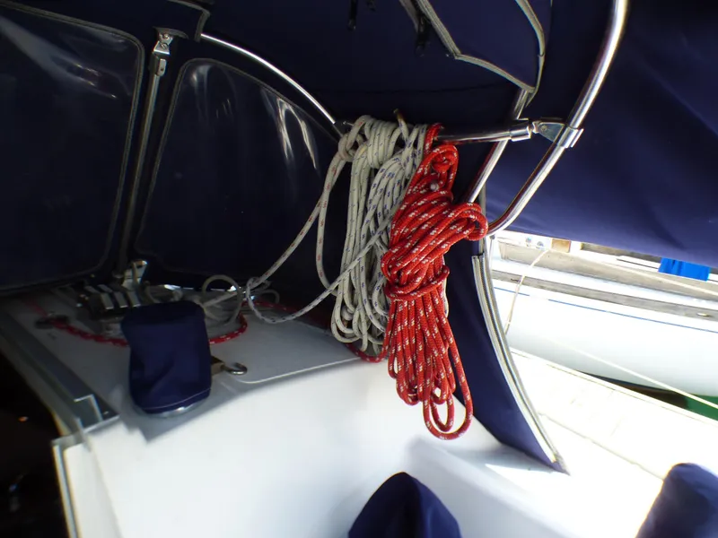 1989 Hunter Sloop