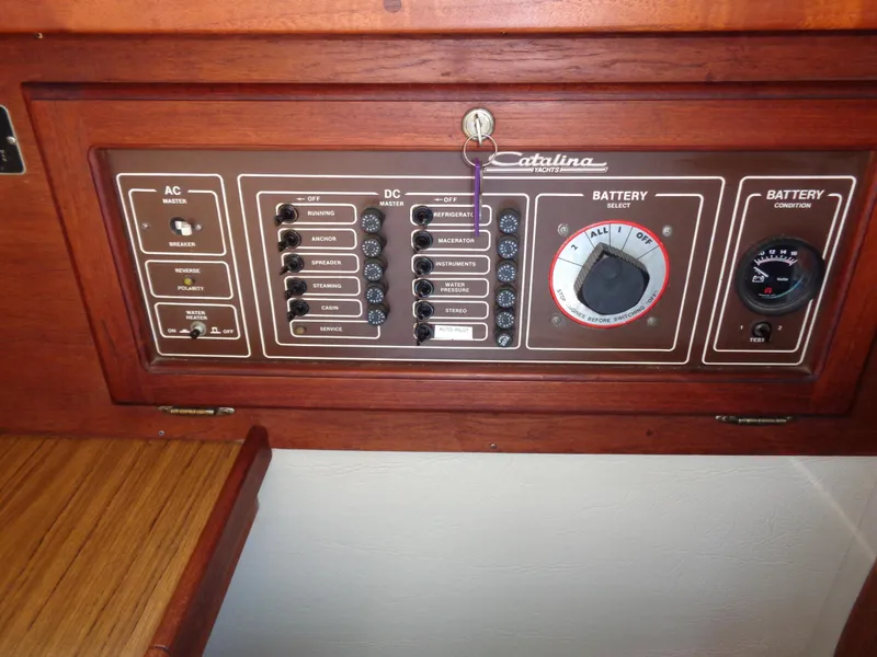 1987 Catalina Sloop